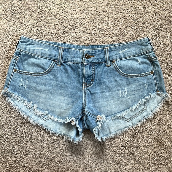 BILLABONG Jean Shorts - Picture 1 of 5